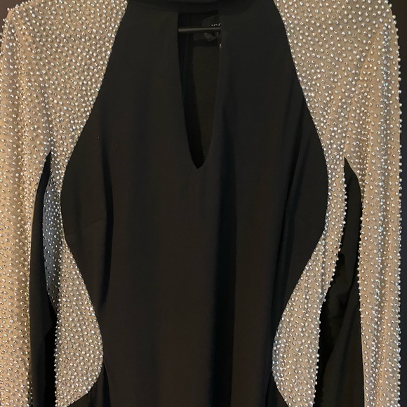 Dress - Picture 7 of 7